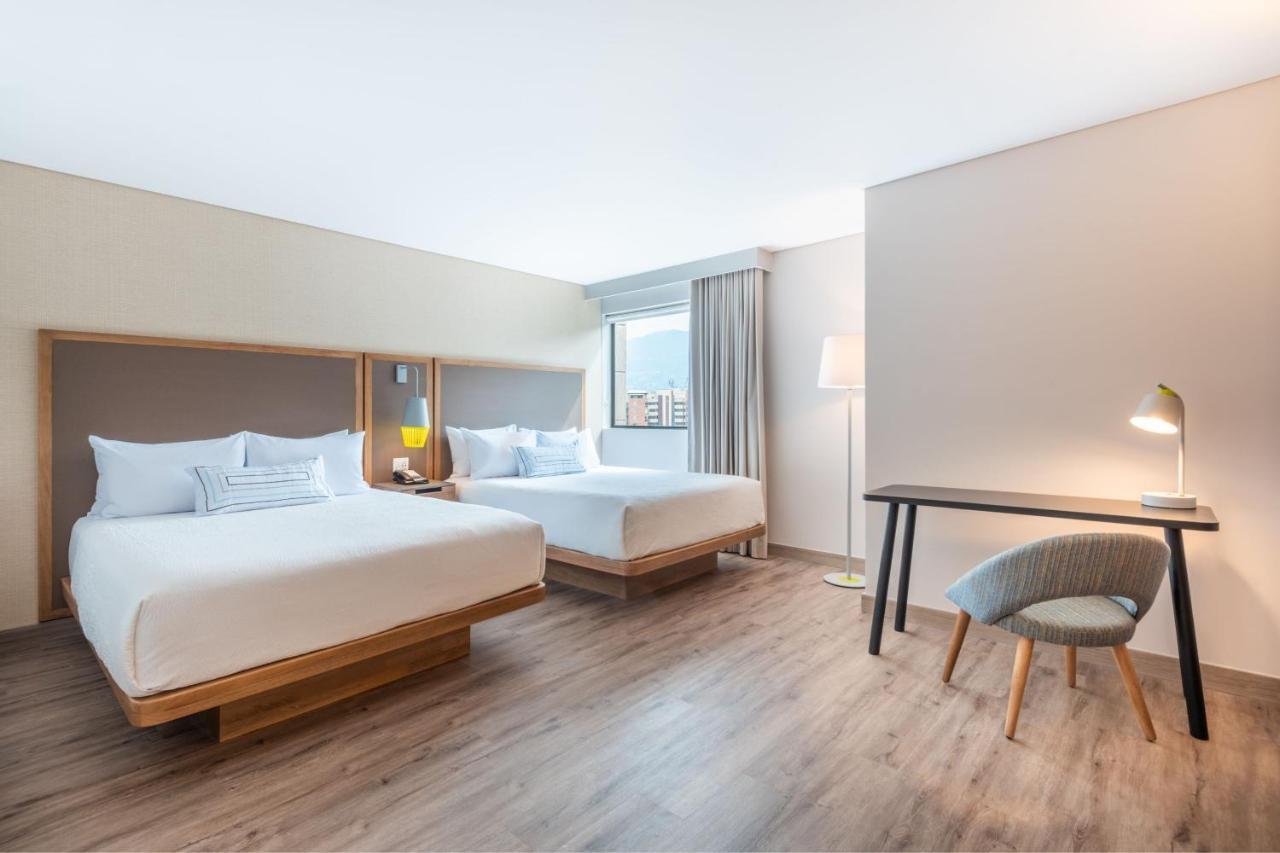 Fairfield By Marriott Medellin Sabaneta Hotel Itagüí Екстериор снимка