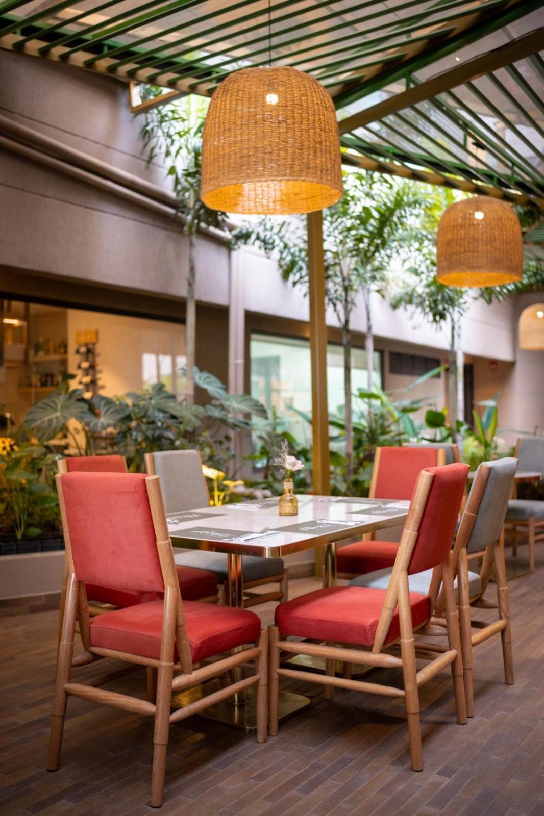 Fairfield By Marriott Medellin Sabaneta Hotel Itagüí Екстериор снимка
